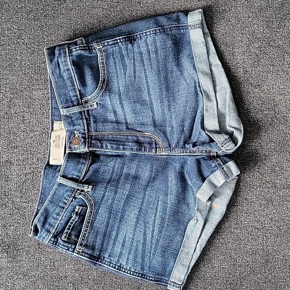 3 for $15 item🎉Hollister Short-Short High Rise Denim Shorts - Picture 1 of 4